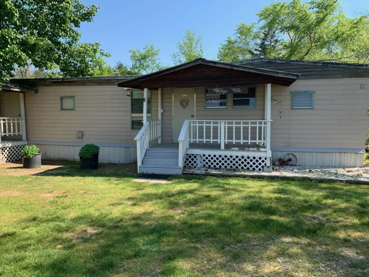 The Vintage Villa rental unit